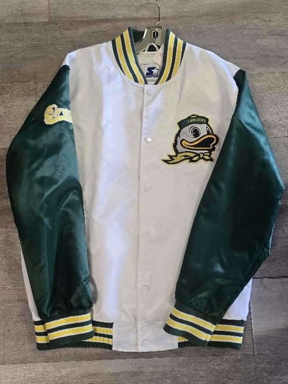 Starter Oregon Ducks Satin Jacket size XL